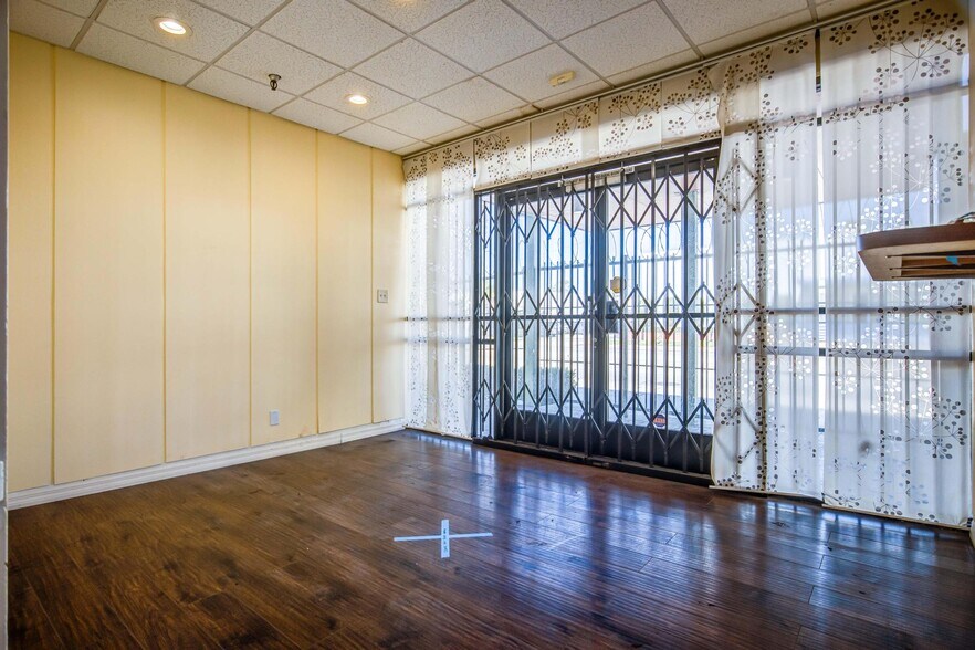 More Photos Of 6820-6830 E Washington Blvd, Commerce Refrigeration Cold Storage For Lease