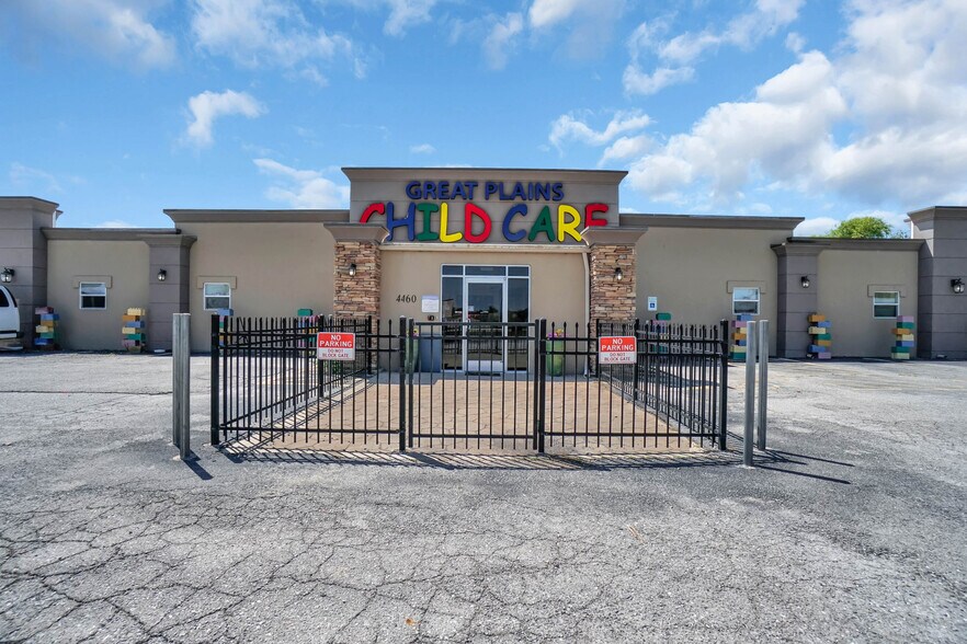 More Photos Of 4460 SW Lee Blvd, Lawton Daycare Center For Lease