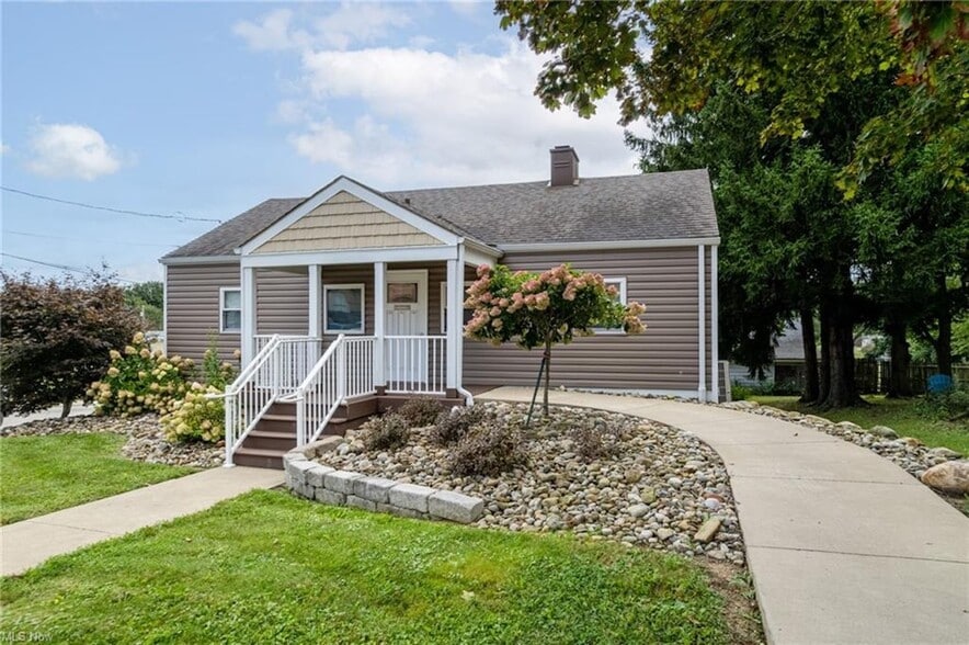 More Photos Of 1109 Eastern Ave, Ashland Office Residential For Sale