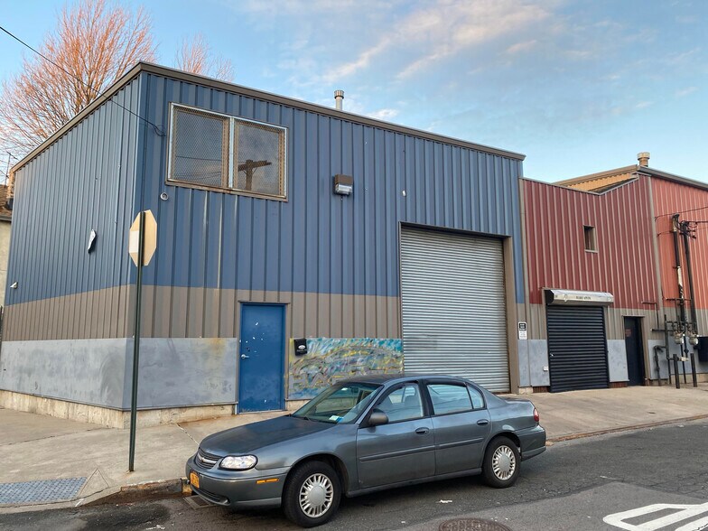 Primary Photo Of 147 Wayne St, Staten Island Warehouse For Lease