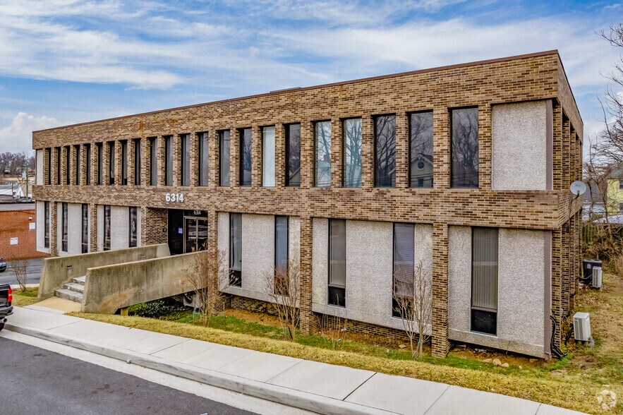 More Photos Of 6314 Windsor Mill Rd, Woodlawn Office For Sale