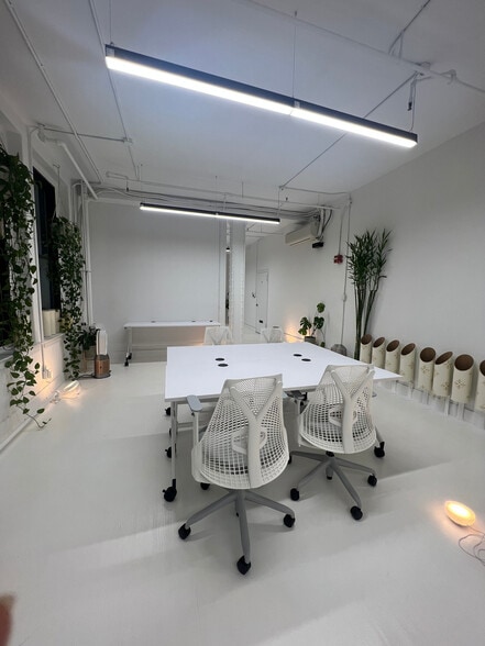 More Photos Of 80 Fifth Ave, New York Office For Lease