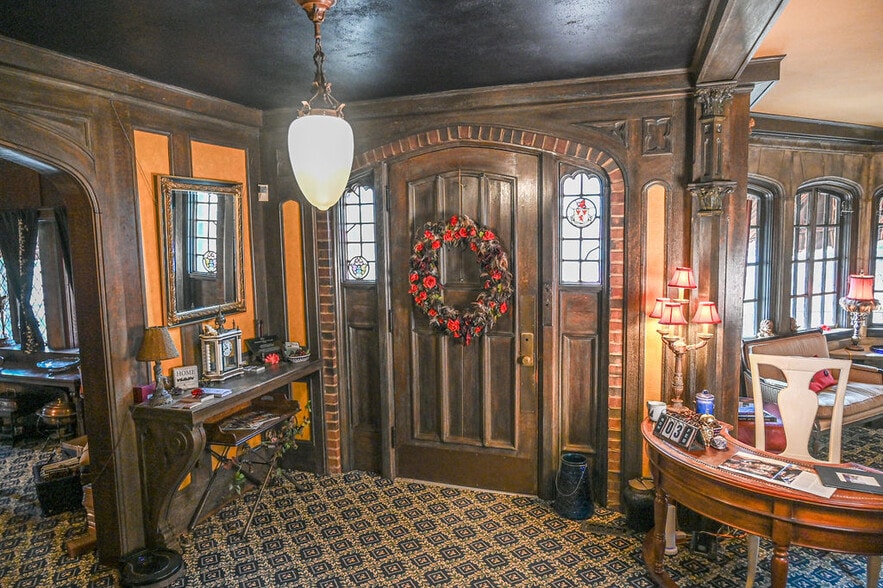 More Photos Of 1272 SW Fillmore St, Topeka Hospitality For Sale