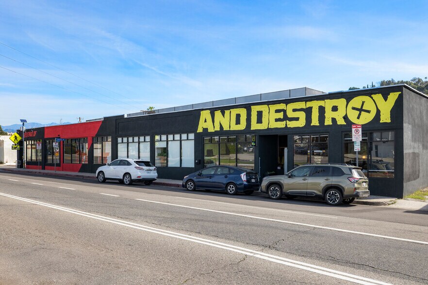 More Photos Of 3401 Eagle Rock Blvd, Los Angeles Showroom For Sale