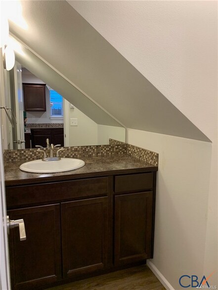 More Photos Of 1860-1862 Trigg, Ferndale Apartments For Sale