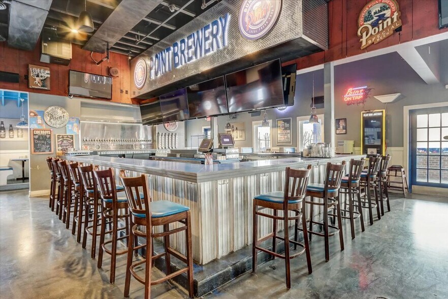 More Photos Of 10950 W Good Hope Rd, Milwaukee Restaurant For Sale