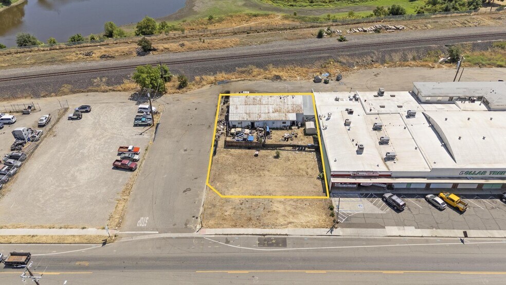 More Photos Of 1431 B St, Marysville Industrial For Sale