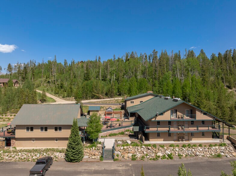 More Photos Of 425 County Road 5001, Fraser Hotel For Sale