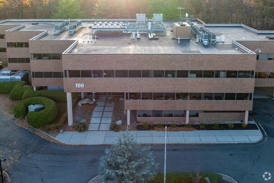 More Photos Of 100 Dutch Hill Rd, Orangeburg Medical For Lease