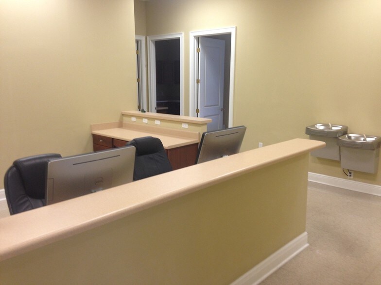 More Photos Of 2053 Fountain Professional Ct, Navarre Medical For Sale