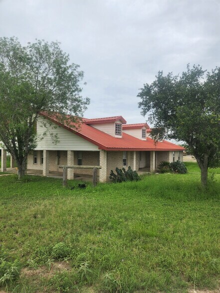 More Photos Of 345 Highway 72, Three Rivers Warehouse For Sale