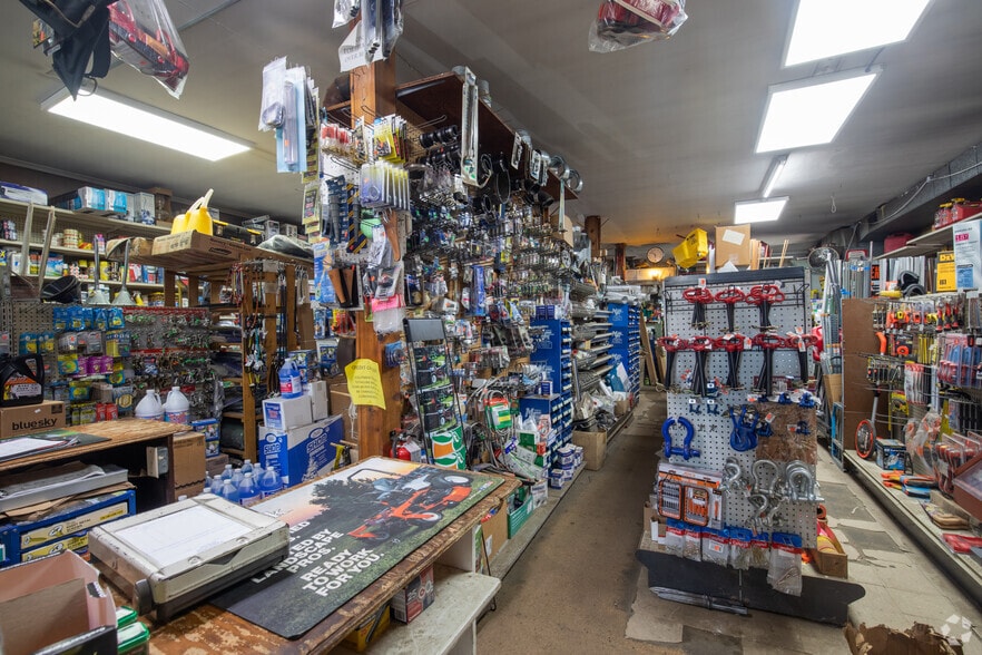 More Photos Of 494 Montauk Hwy, East Quogue Freestanding For Sale