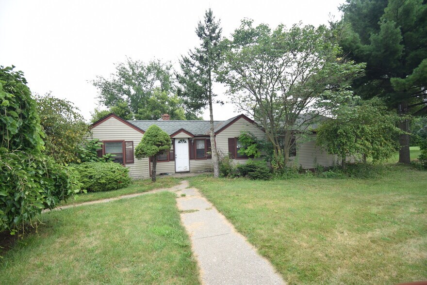 More Photos Of 62840 Van Dyke Rd, Washington Restaurant For Sale