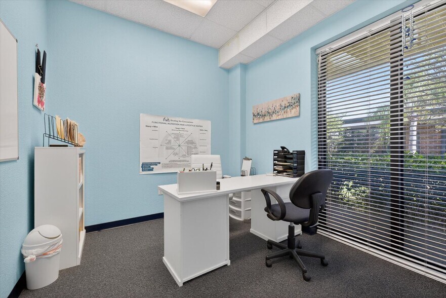 More Photos Of 14141 46th St N, Clearwater Medical For Sale
