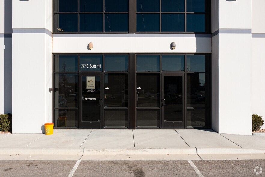 More Photos Of 777 S Auto Mall Dr, American Fork Warehouse For Lease