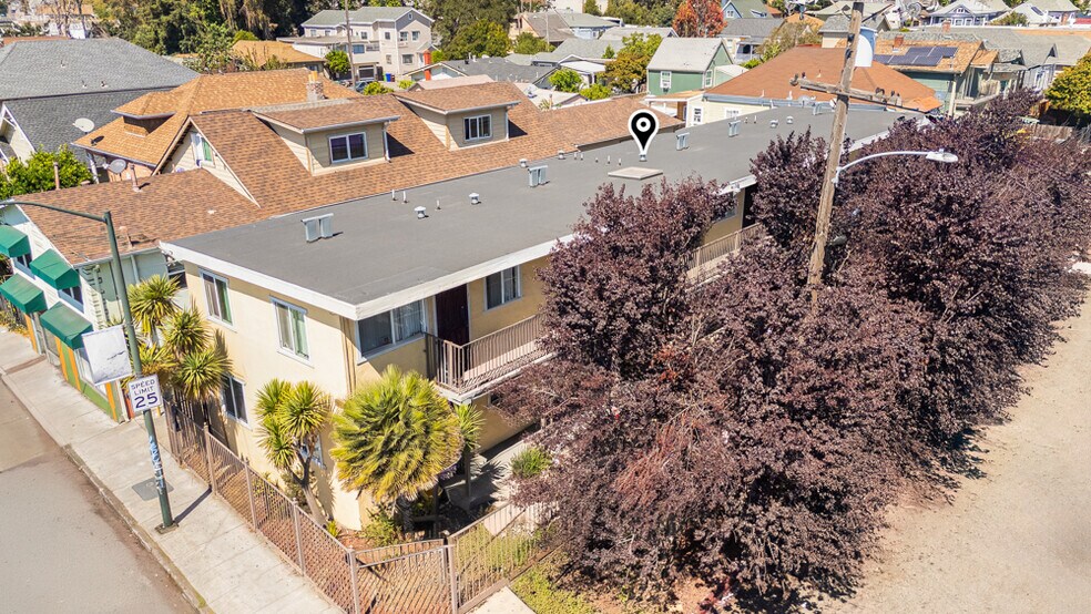 More Photos Of 2011 Rutherford St, Oakland Apartments For Sale