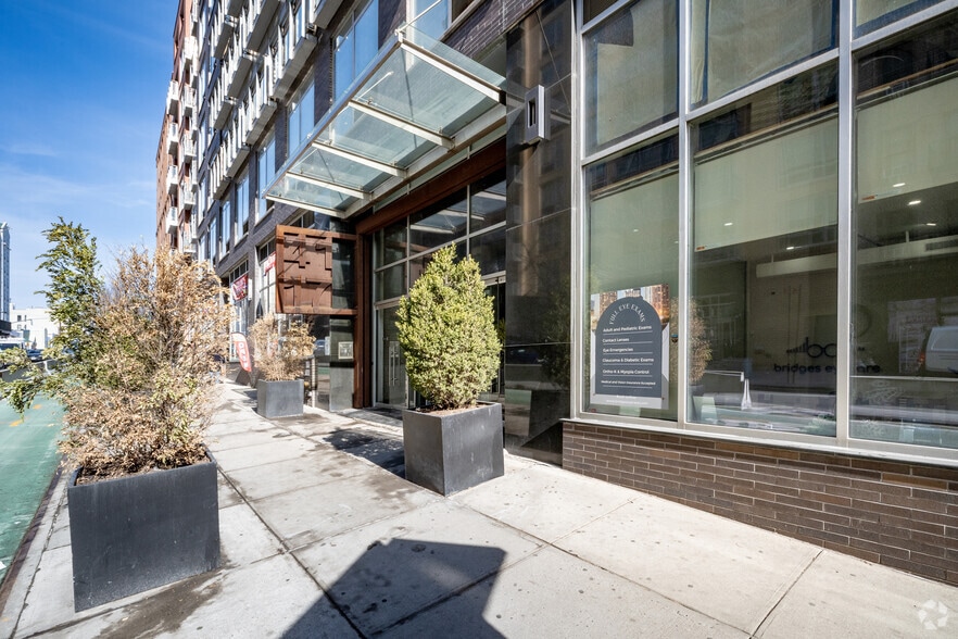 More Photos Of 4117 Crescent St, Long Island City Apartments For Lease