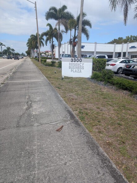 More Photos Of 3300 S Congress Ave, Boynton Beach Showroom For Lease