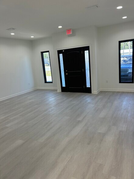 More Photos Of 820 Highway 43, Saraland Office For Lease