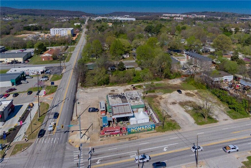 More Photos Of 1431 S School Ave, Fayetteville Restaurant For Sale