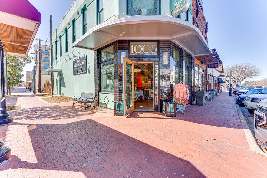 More Photos Of 1008 E 15th St, Plano Storefront Retail Office For Sale