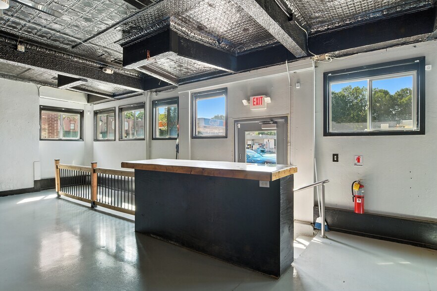 More Photos Of 285 Elm St, Westfield Storefront Retail Residential For Sale