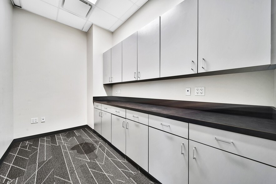 More Photos Of 5939 Albert Dr, Humble Light Distribution For Sale