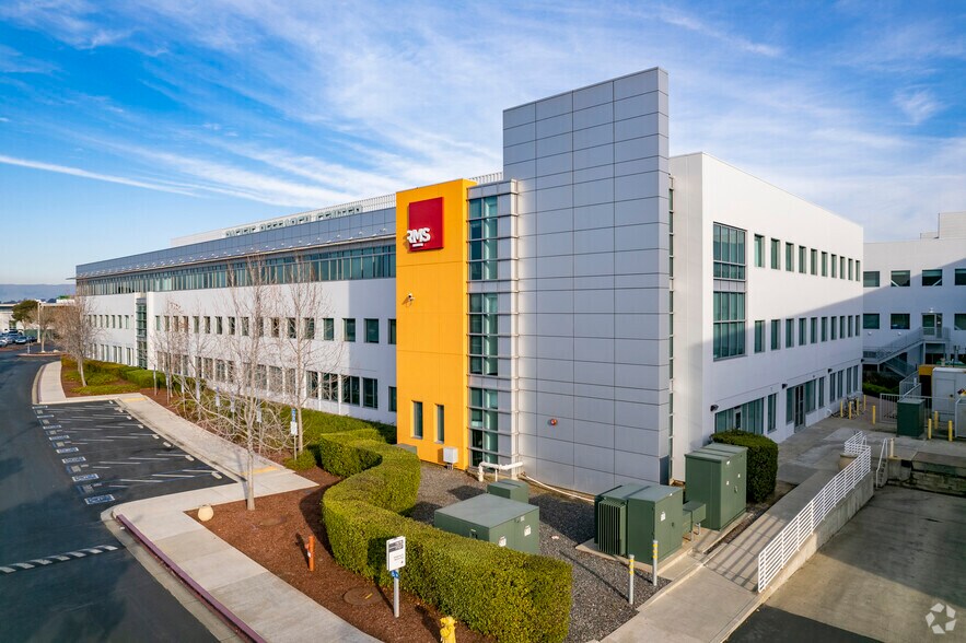 Primary Photo Of 7575 Gateway Blvd, Newark Research And Development For Lease