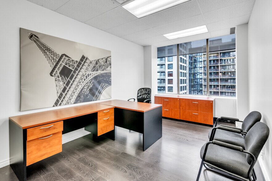 More Photos Of 120 Eglinton Ave E, Toronto Medical For Lease