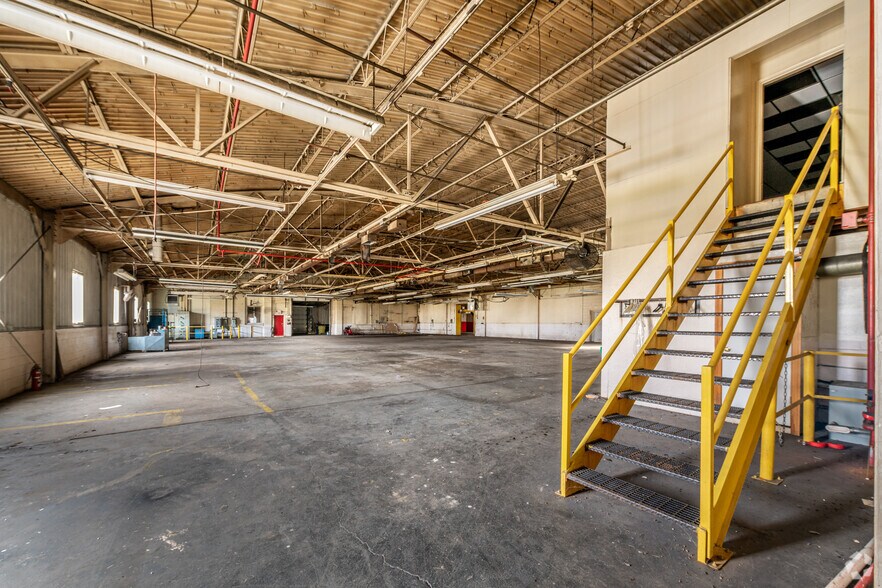 More Photos Of 1100 N Main St, Fostoria Warehouse For Sale