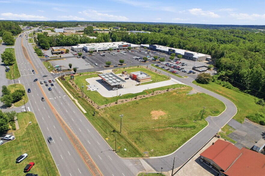 More Photos Of 499 US Highway 70 SW, Hickory Land For Lease