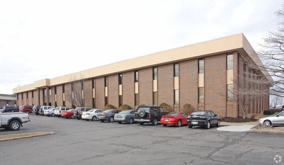 More Photos Of 10500 Barkley St, Overland Park Office For Sale
