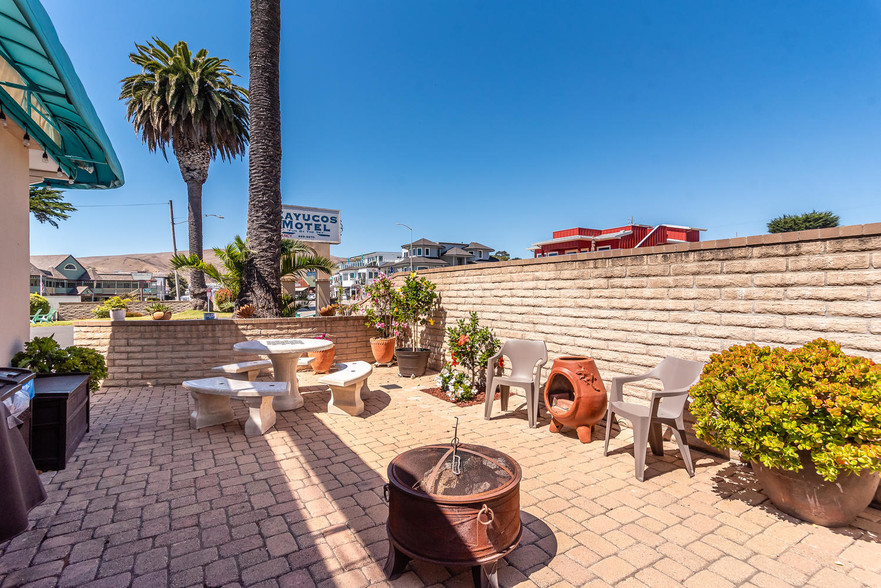 More Photos Of 20 S Ocean Ave, Cayucos Hotel For Sale