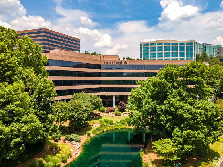 Primary Photo Of 1600 Parkwood Cir SE, Atlanta Office For Lease