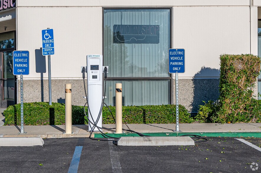 More Photos Of 20265 E Valley Blvd, Walnut Unknown For Lease