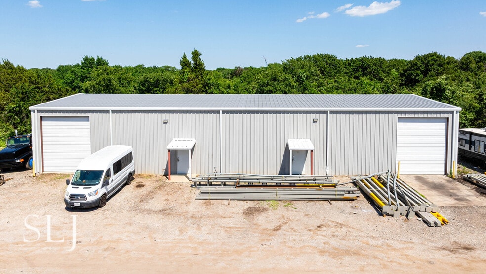 More Photos Of 5160-5172 Lemons Rd, Fort Worth Warehouse For Sale