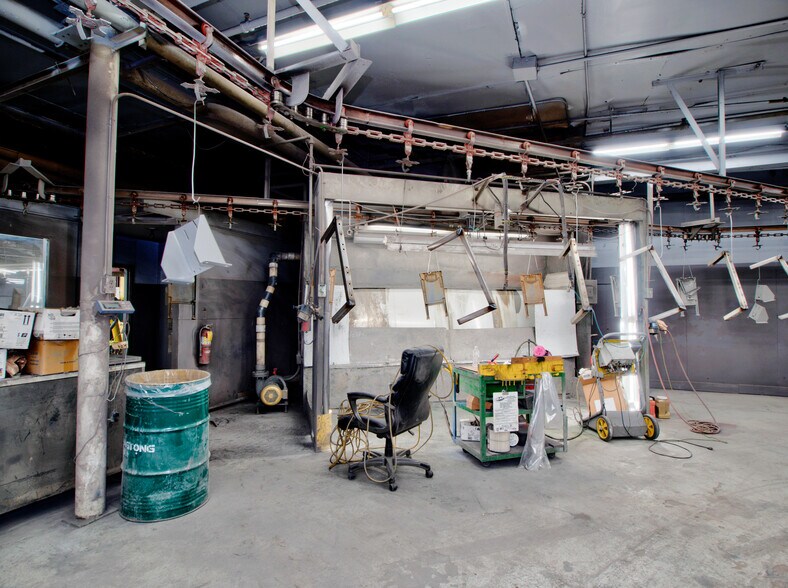 More Photos Of 56 Clarendon Ave, Kingston Warehouse For Sale