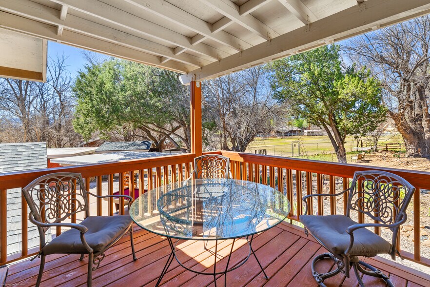 More Photos Of 10580 E Swinging Bridge Ln, Cornville Specialty For Sale