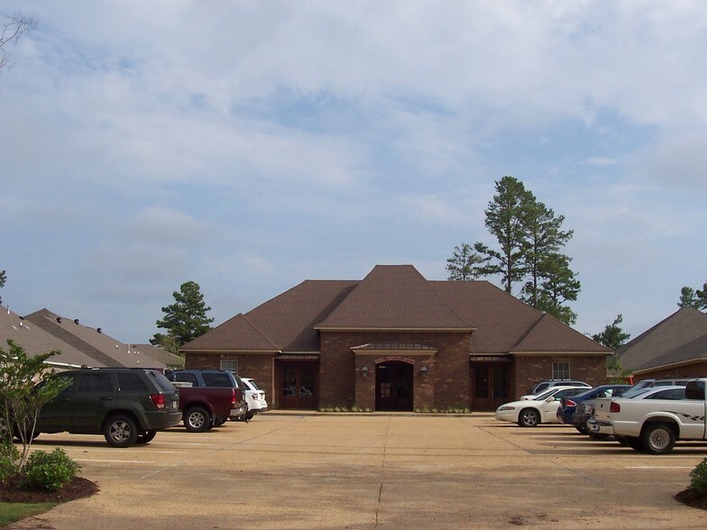 More Photos Of 540 Keyway Dr, Flowood Medical For Lease