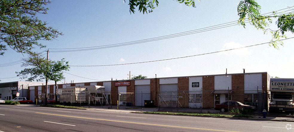 Primary Photo Of 3520-3540 Lawson Blvd, Oceanside Warehouse For Lease