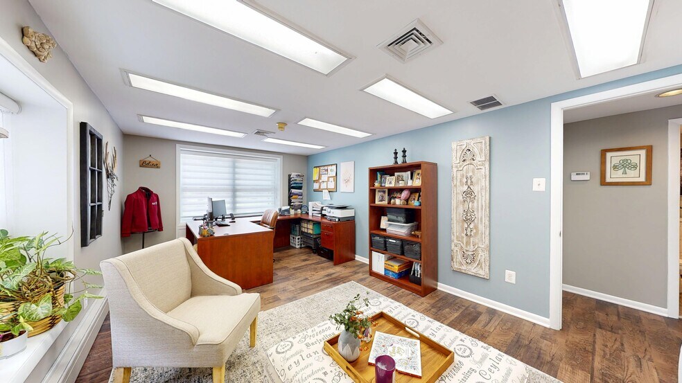 More Photos Of 172 Tuckerton Rd, Medford Office For Sale