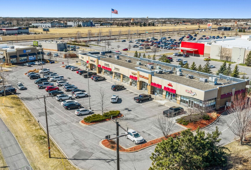 Primary Photo Of 1523-1579 7th St E, Monticello General Retail For Lease