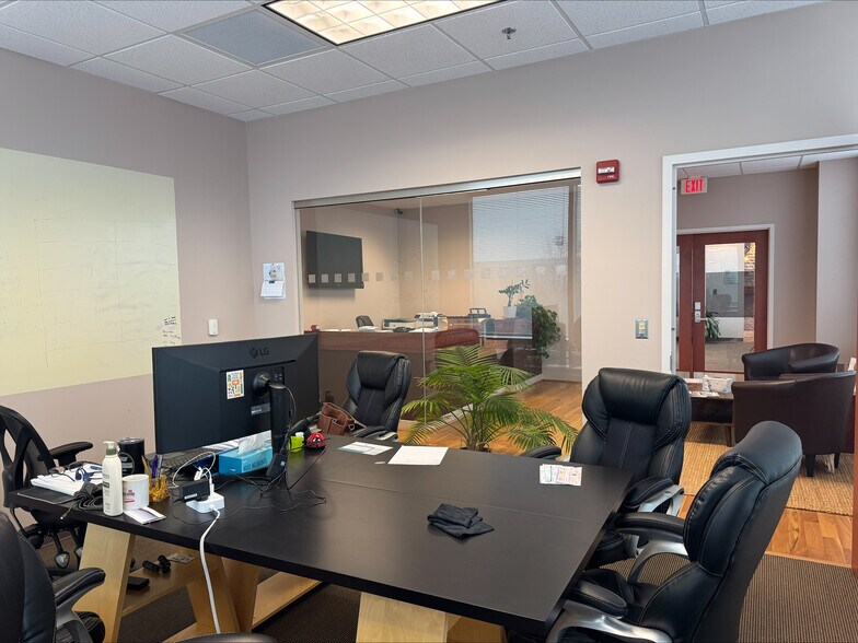 More Photos Of 44095 Pipeline Plz, Ashburn Medical For Lease