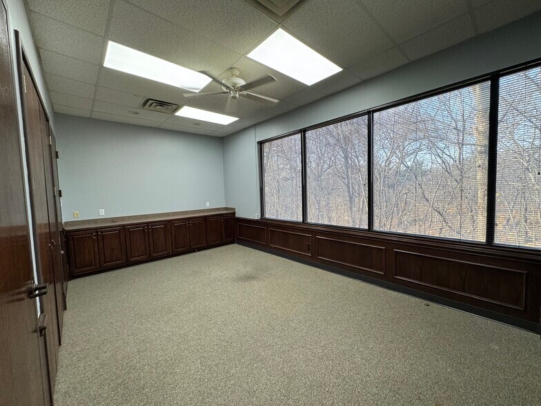 More Photos Of 6220 W Virginia Pky, McKinney Medical For Lease