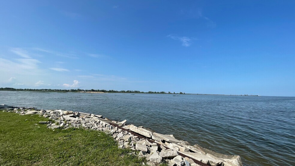 More Photos Of 2325 Green Dr, Au Gres Specialty For Sale