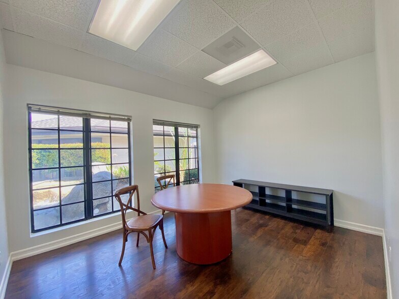 More Photos Of 3151 Airway Ave, Costa Mesa Medical For Lease