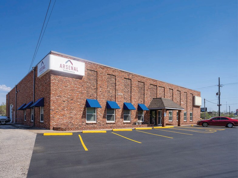 Primary Photo Of 5439-5441 Merriam Dr, Merriam Warehouse For Sale