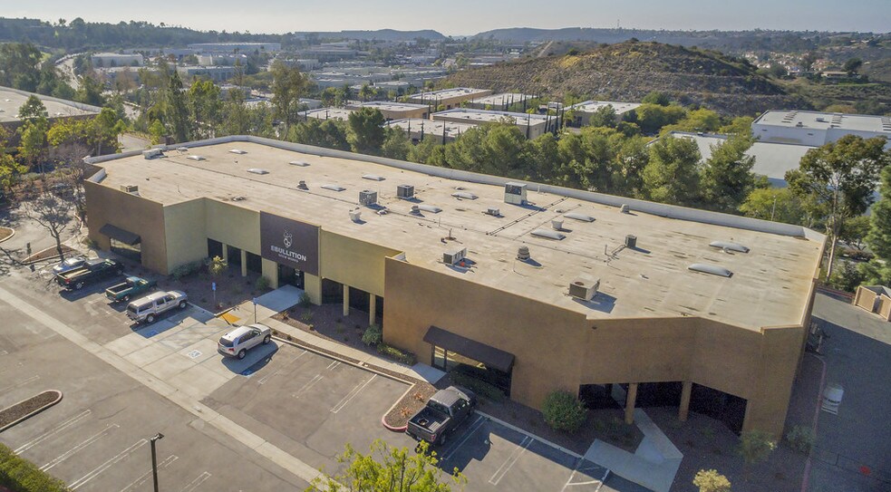 More Photos Of 2453 Cades Way, Vista Unknown For Lease