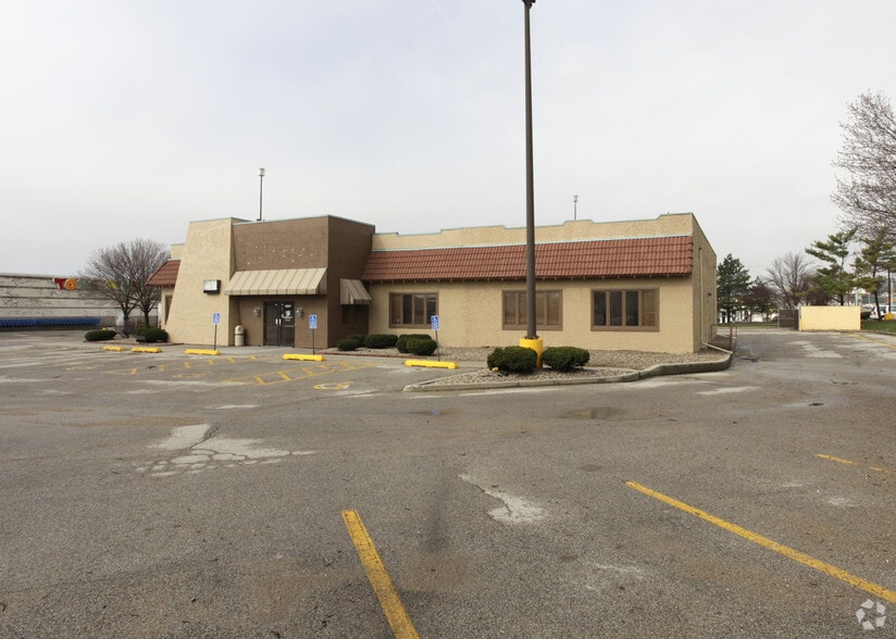 More Photos Of 1111 E Army Post Rd, Des Moines Unknown For Lease