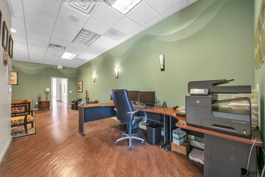 More Photos Of 1345 S Main St, Salt Lake City Freestanding For Lease